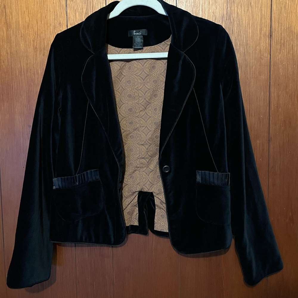 ✨ Navy Blue Blazer - Size Medium (Frenchi) ✨